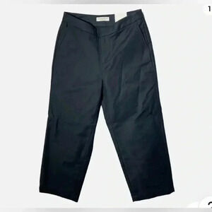Coldwater Creek Natural fit,sits at waist,cropped capri pants,slit at leg bottom